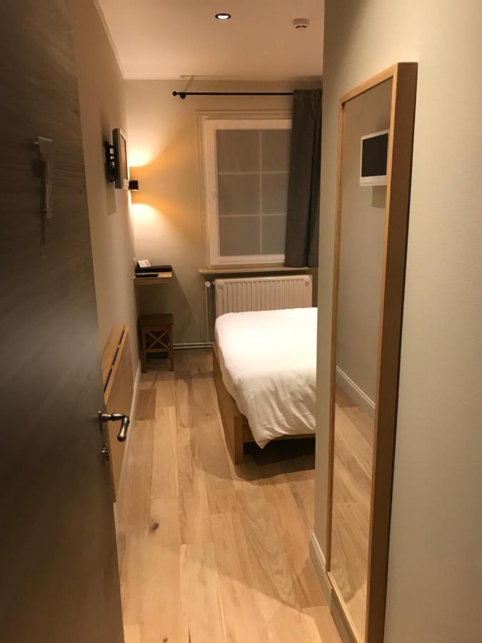 Hotel le Fenil Celles  Buitenkant foto